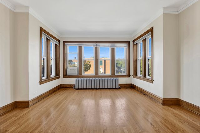2951 N Austin Avenue, Chicago, IL 60634