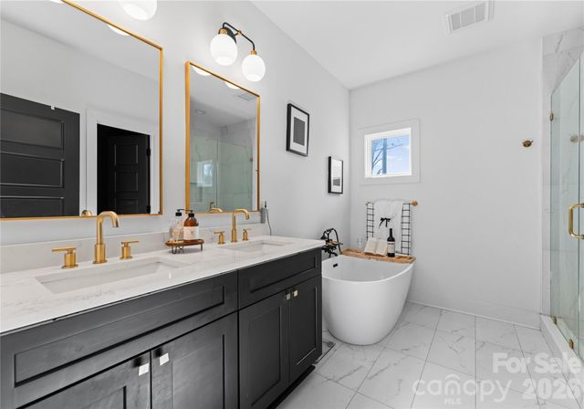 651 Tennyson Drive, Charlotte, NC 28208