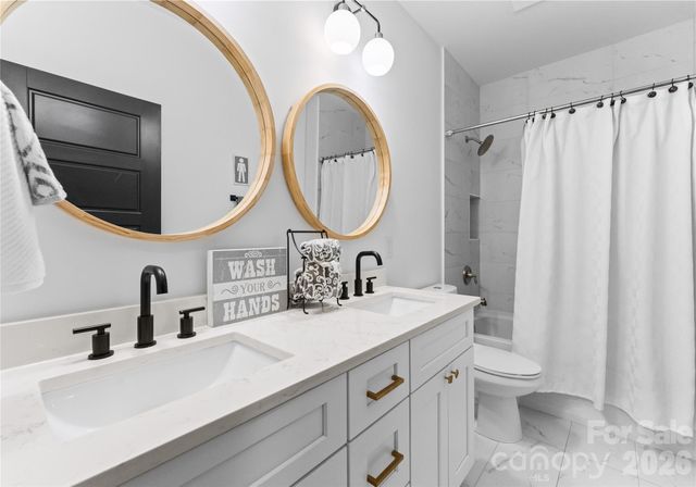 651 Tennyson Drive, Charlotte, NC 28208