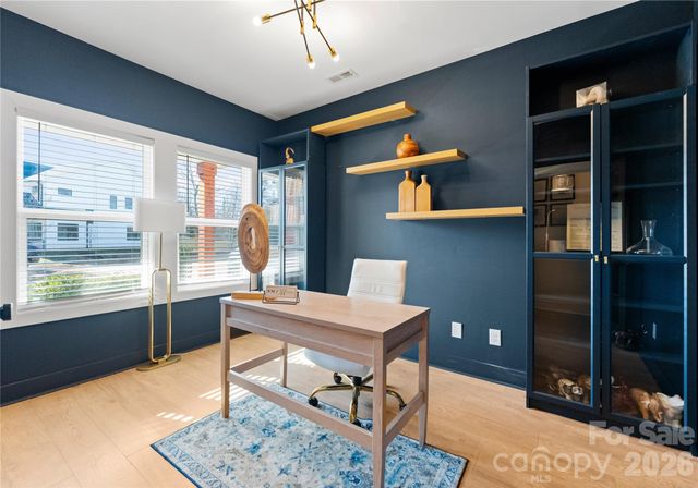 651 Tennyson Drive, Charlotte, NC 28208