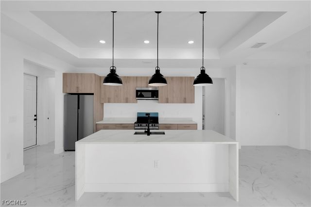 3520 67th ST W, Lehigh Acres, FL 33971