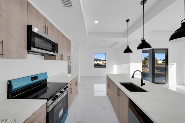 3520 67th ST W, Lehigh Acres, FL 33971