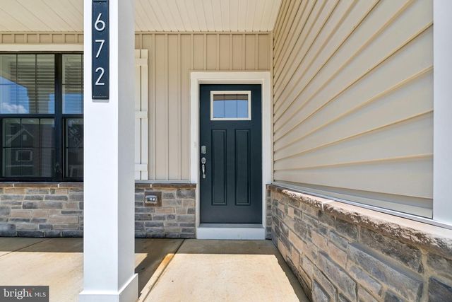 672 HOOT OWL LN, La Plata, MD 20646