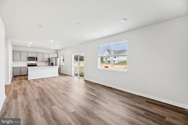 672 HOOT OWL LN, La Plata, MD 20646