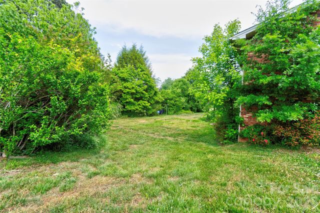130 Old Belwood Road, Lawndale, NC 28090