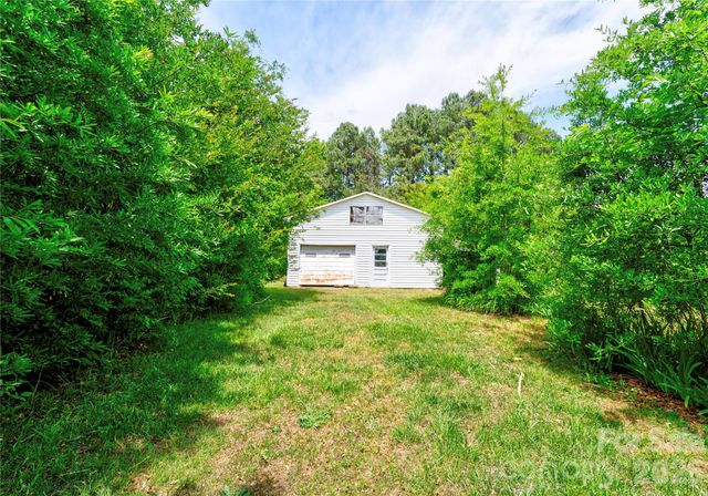 130 Old Belwood Road, Lawndale, NC 28090