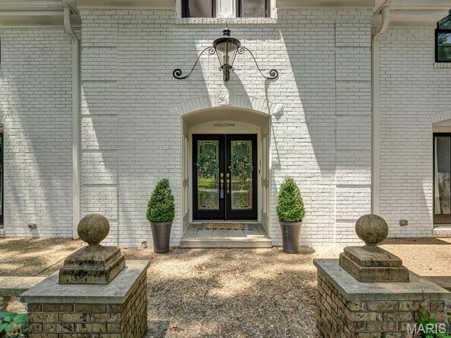 335 N Powder Mill Road, Belleville, IL 62223
