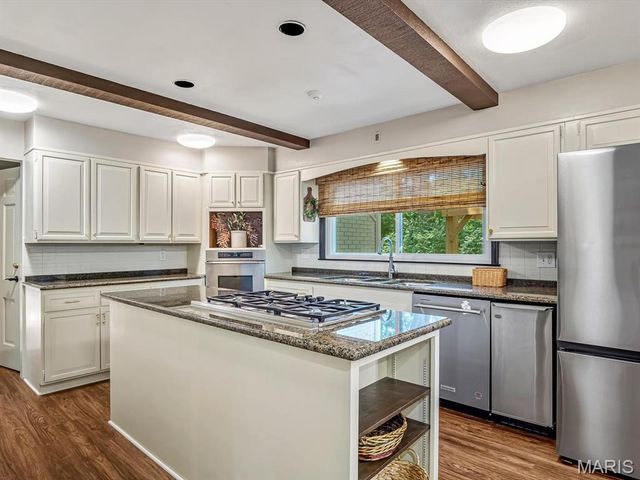 335 N Powder Mill Road, Belleville, IL 62223