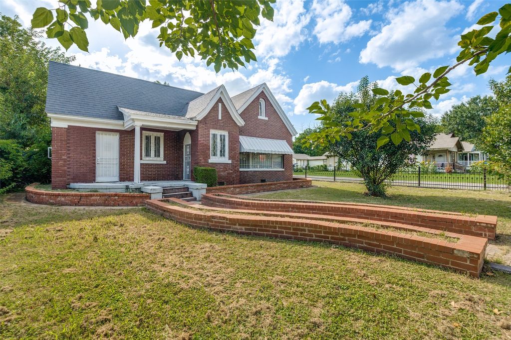 711 S Rosemont Avenue, Dallas, TX 75208