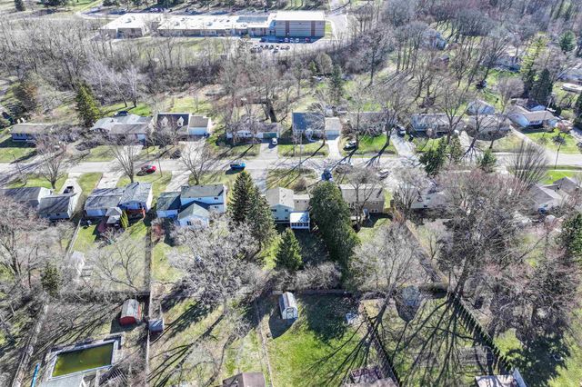 11160 Riverview Drive, Grand Blanc, MI 48439