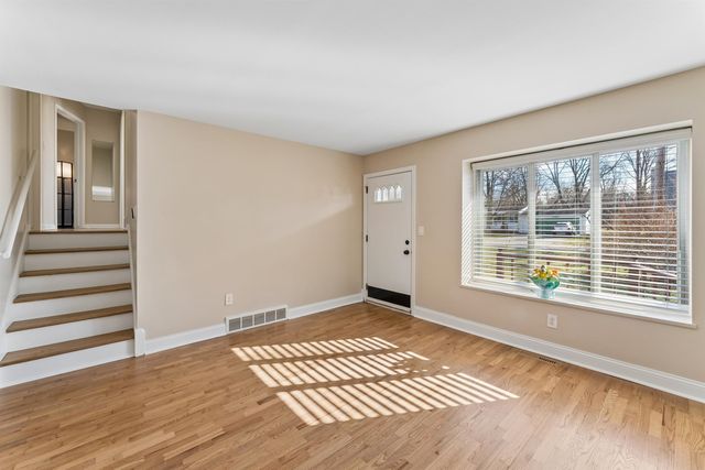 11160 Riverview Drive, Grand Blanc, MI 48439