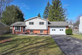 11160 Riverview Drive, Grand Blanc, MI 48439