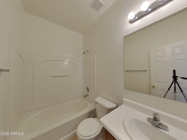 2097 E PASO FINO Drive, San Tan Valley, AZ 85140