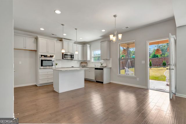 208 Jetta Circle, Mcdonough, GA 30253