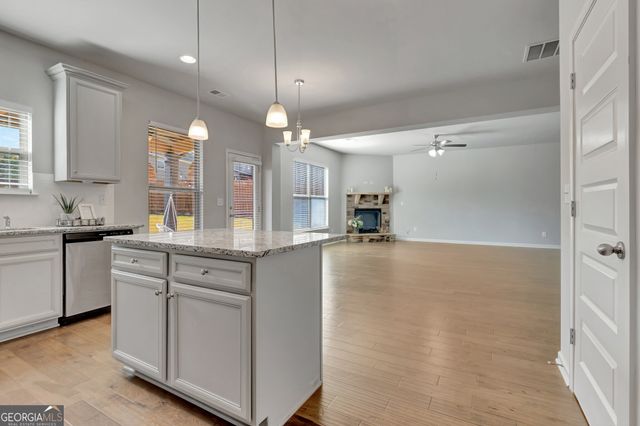 208 Jetta Circle, Mcdonough, GA 30253