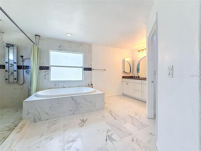 1926 MEADOWRIDGE DRIVE, Valrico, FL 33596
