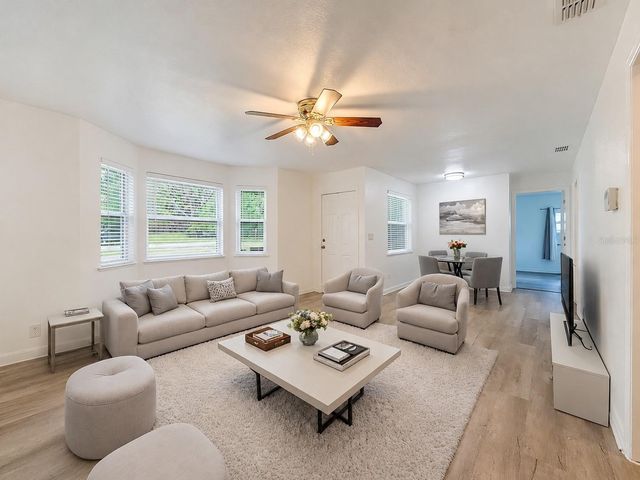 1926 MEADOWRIDGE DRIVE, Valrico, FL 33596
