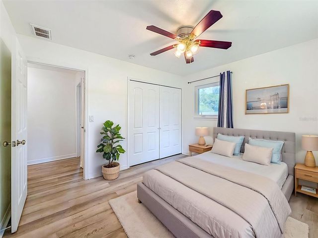 1926 MEADOWRIDGE DRIVE, Valrico, FL 33596