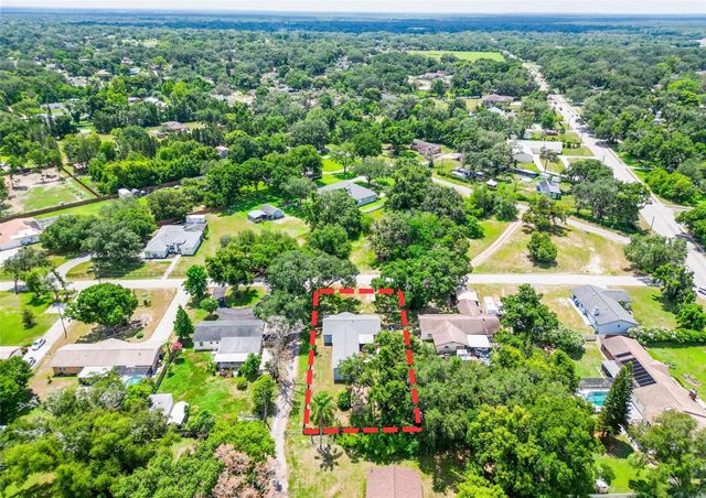 1926 MEADOWRIDGE DRIVE, Valrico, FL 33596
