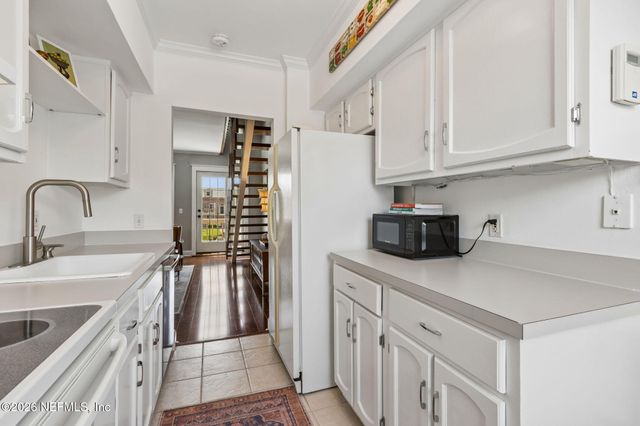 834 CEDAR Street 834, Jacksonville, FL 32207