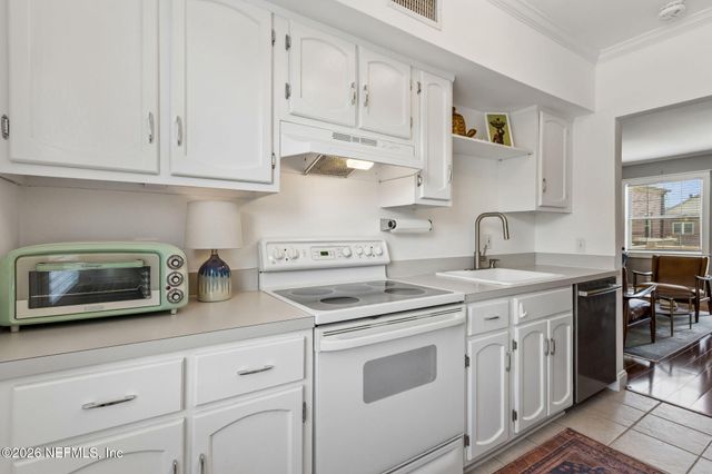 834 CEDAR Street 834, Jacksonville, FL 32207