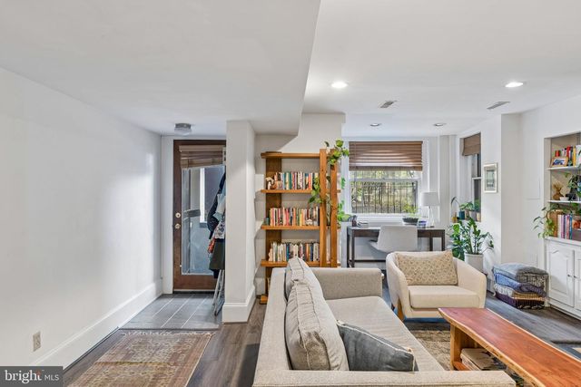 1217 MASSACHUSETTS AVE SE, Washington, DC 20003
