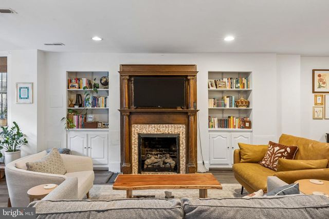 1217 MASSACHUSETTS AVE SE, Washington, DC 20003