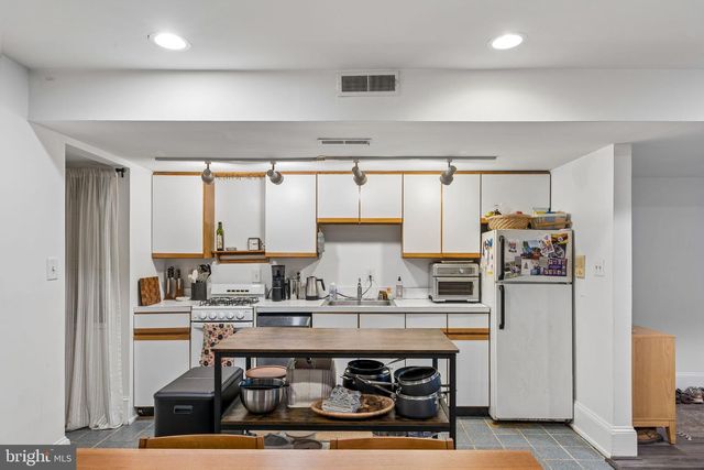1217 MASSACHUSETTS AVE SE, Washington, DC 20003