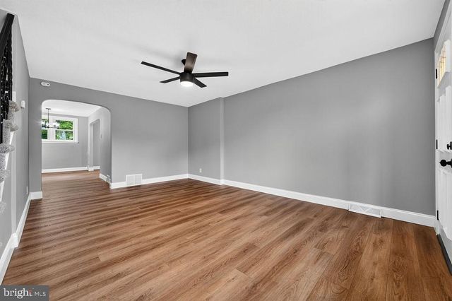 902 TAYLOR DR, Folcroft, PA 19032