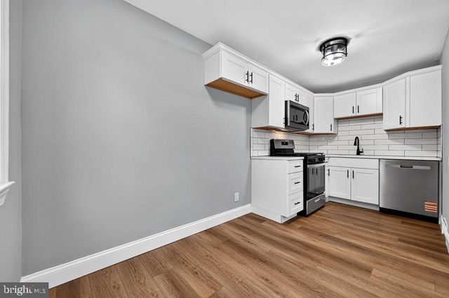 902 TAYLOR DR, Folcroft, PA 19032
