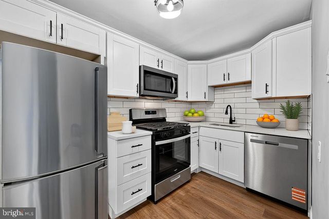 902 TAYLOR DR, Folcroft, PA 19032