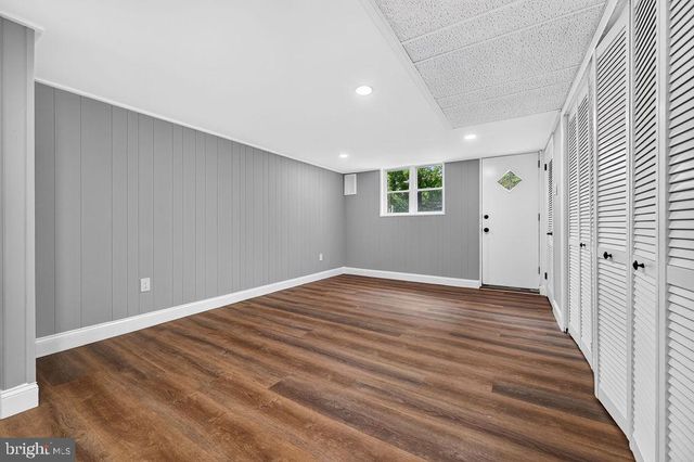 902 TAYLOR DR, Folcroft, PA 19032