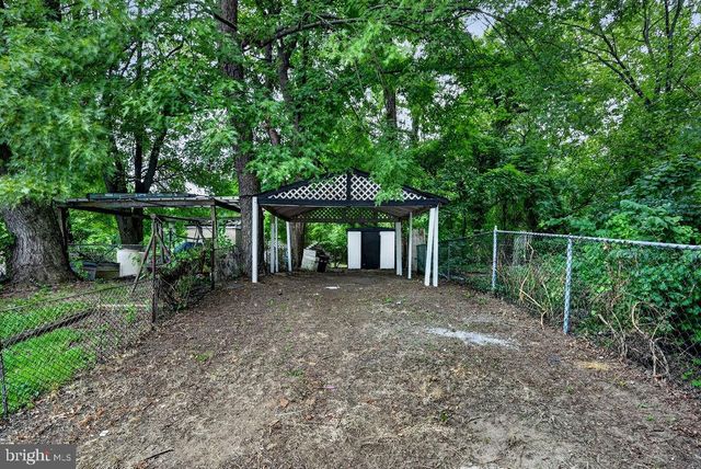 902 TAYLOR DR, Folcroft, PA 19032