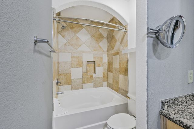 2600 Hillsboro Pike Apt 233, Nashville, TN 37212