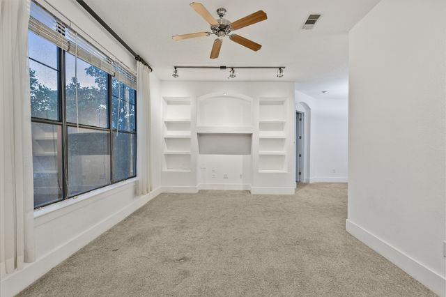 2600 Hillsboro Pike Apt 233, Nashville, TN 37212