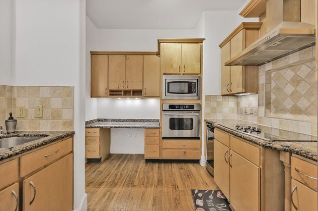 2600 Hillsboro Pike Apt 233, Nashville, TN 37212
