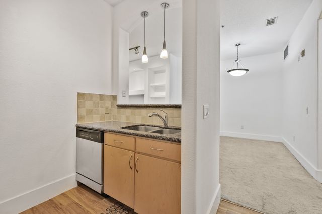 2600 Hillsboro Pike Apt 233, Nashville, TN 37212
