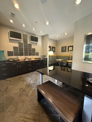 2600 Hillsboro Pike Apt 233, Nashville, TN 37212