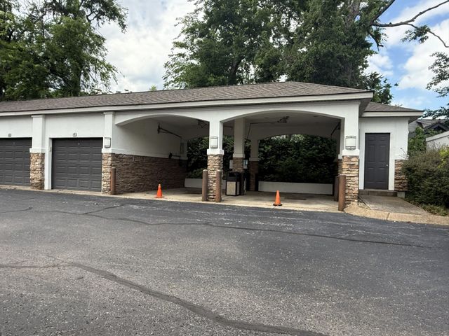 2600 Hillsboro Pike Apt 233, Nashville, TN 37212