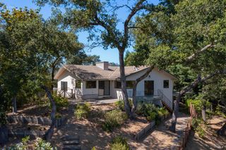 1385 Wikiup Dr, Santa Rosa, CA 95403