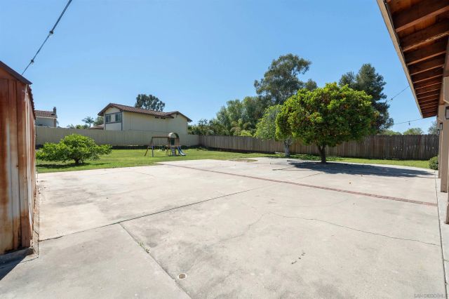 5837 Jeffries Ranch, Oceanside, CA 92057