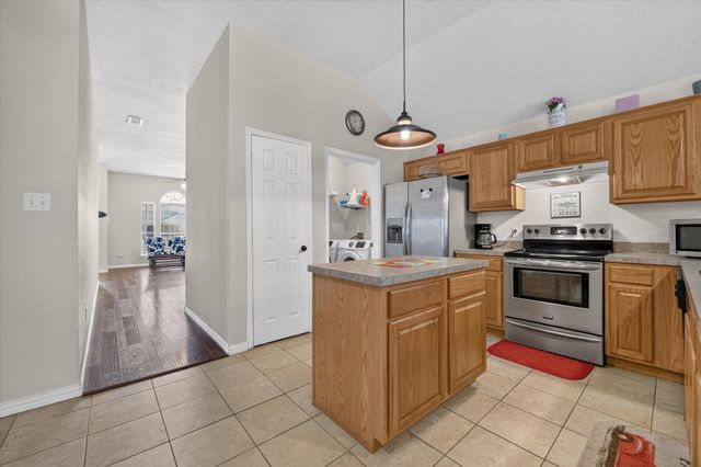 1144 Park Glen, Crowley, TX 76036