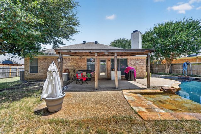 1144 Park Glen, Crowley, TX 76036