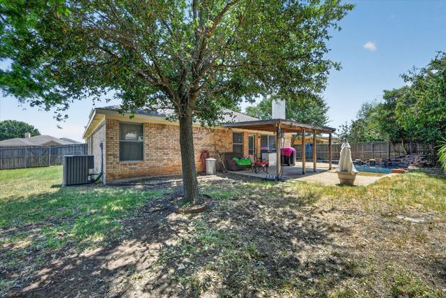 1144 Park Glen, Crowley, TX 76036
