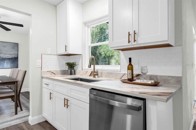 112 DES PINAR LANE, Longwood, FL 32750