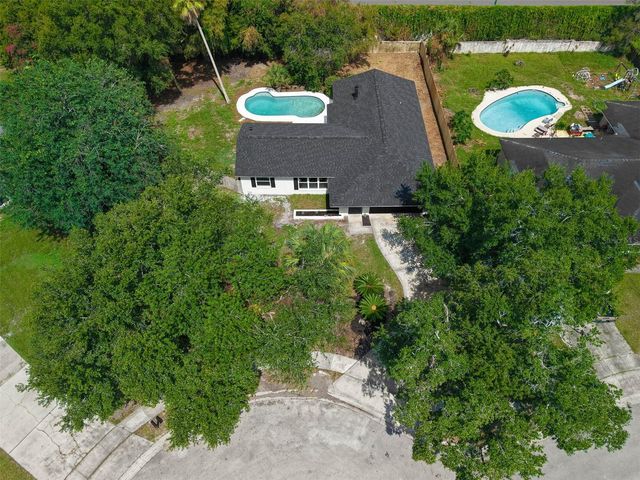 112 DES PINAR LANE, Longwood, FL 32750