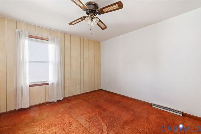 625 Pinehurst Ave, Colonial Heights, VA 23834