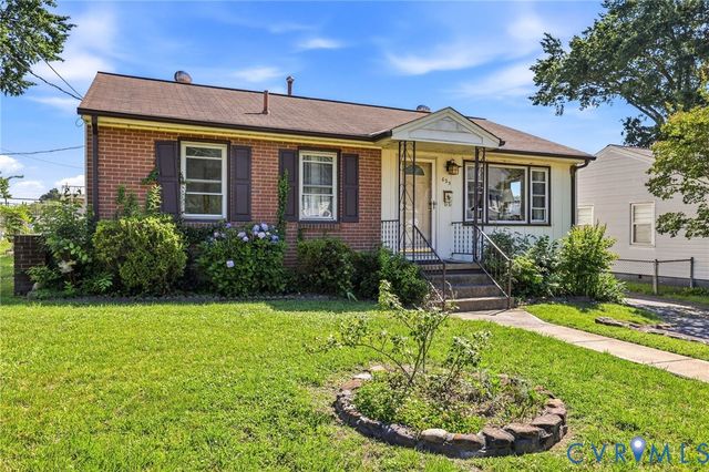 625 Pinehurst Ave, Colonial Heights, VA 23834