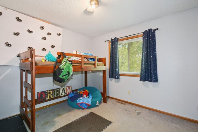 9143 James Avenue N, Brooklyn Park, MN 55444