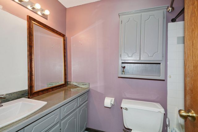 9143 James Avenue N, Brooklyn Park, MN 55444